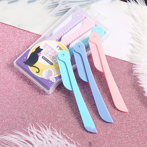 Portable foldable eyebrow trimmer